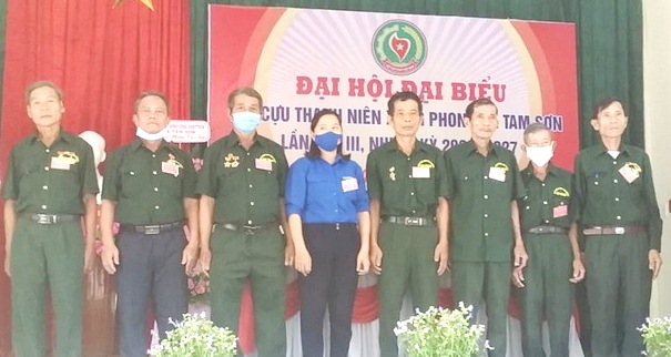 Cựu Thanh niên xung phong xã Tam Sơn nêu gương sáng theo lời Bác Hồ dạy.