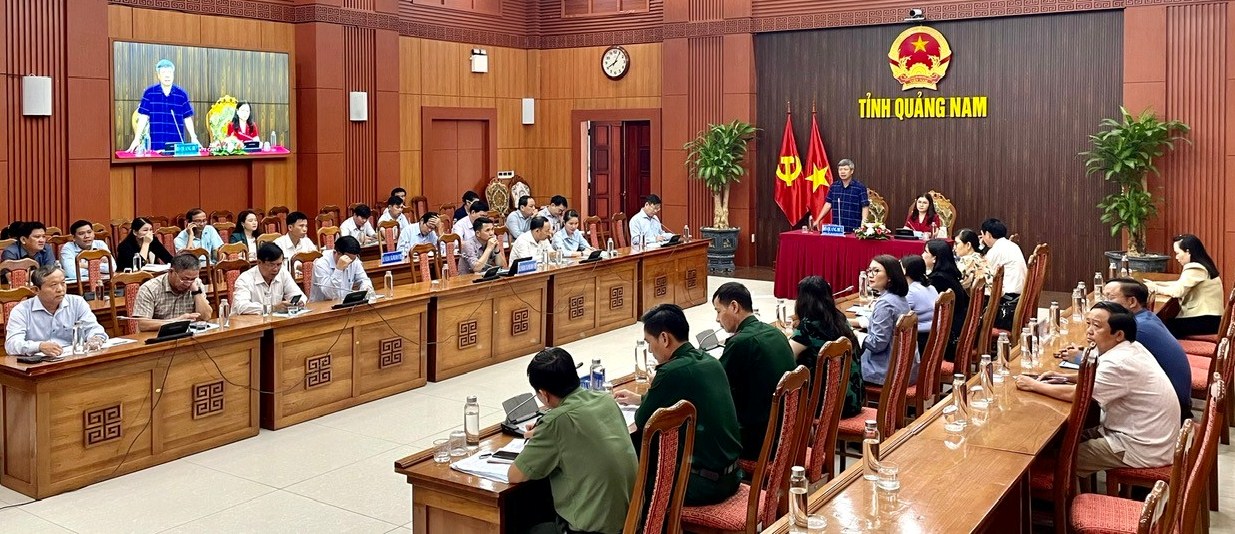Núi Thành tham gia tập huấn bồi dưỡng kiến thức chuyển đổi số cho lãnh đạo cấp tỉnh, huyện, xã.