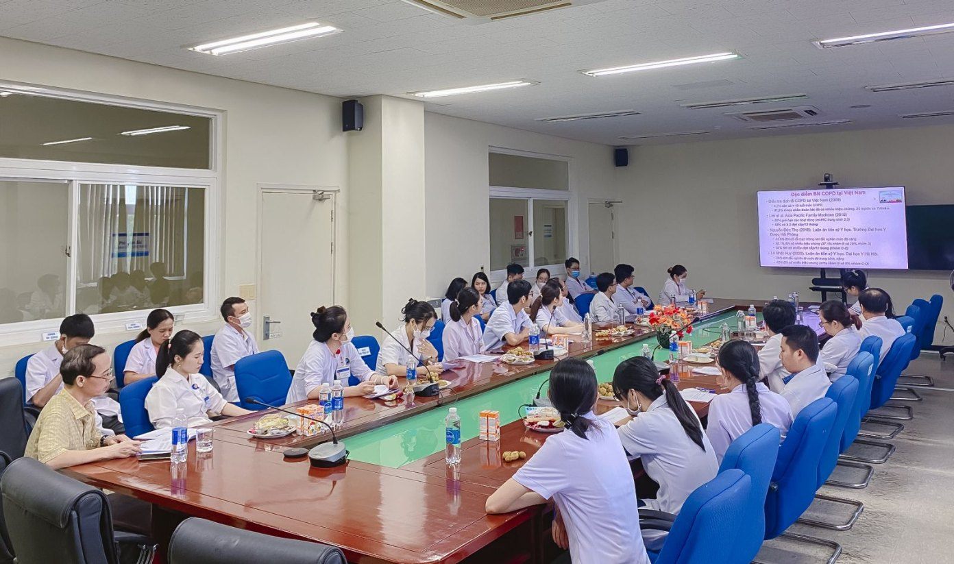 Sinh hoạt khoa học chuyên đề "Hướng tiếp cận hiệu quả Bệnh nhân COPD & Ung thư phổi".