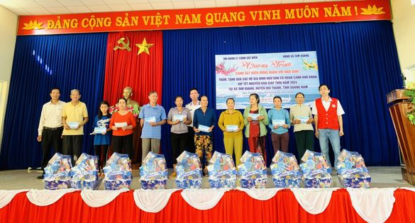 Xã Tam Quang: gần tám trăm triệu đồng hỗ trợ người nghèo trong dịp Tết Giáp Thìn -2024