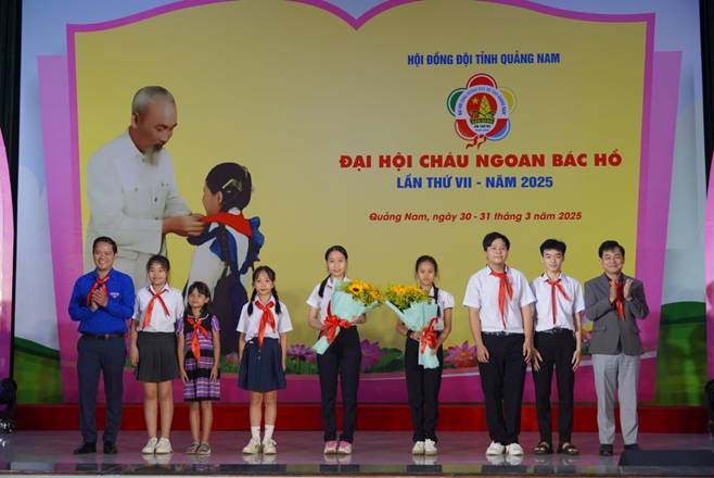 Em Lý Thiên Tuệ, trường Tiểu Võ Thị Sáu tham dự Đại hội cháu ngoan Bác Hồ toàn quốc lần thứ X