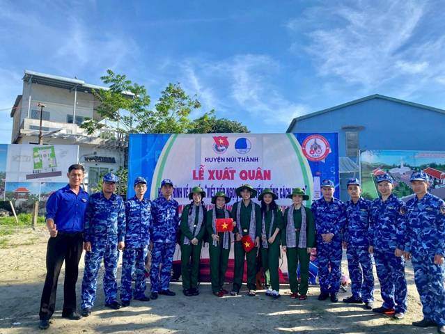 Hành trình về nguồn kỷ niệm chiến thắng Núi Thành